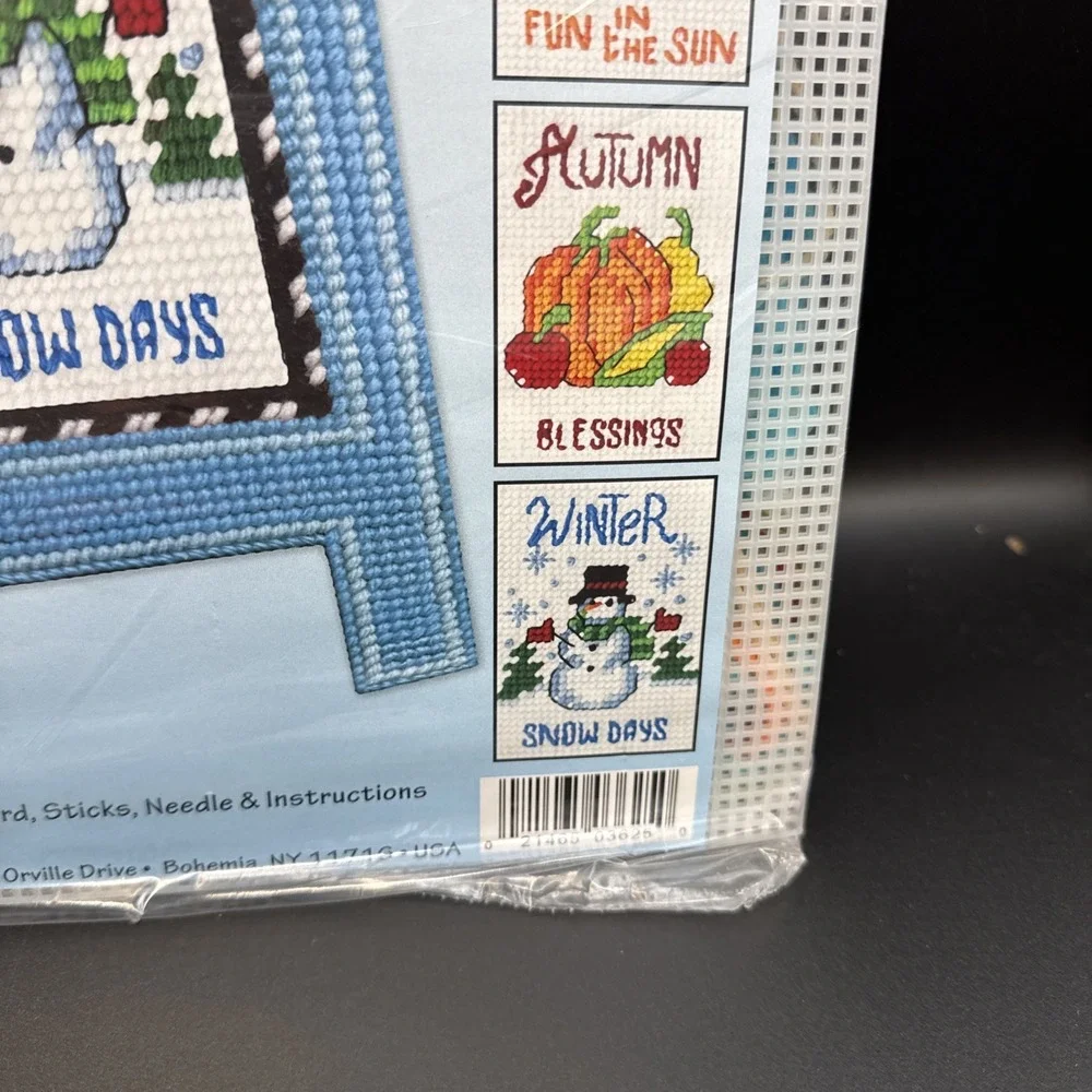 Design Works 4 Seasons Display‎ Board Plastic Canvas Kit New/Sealed